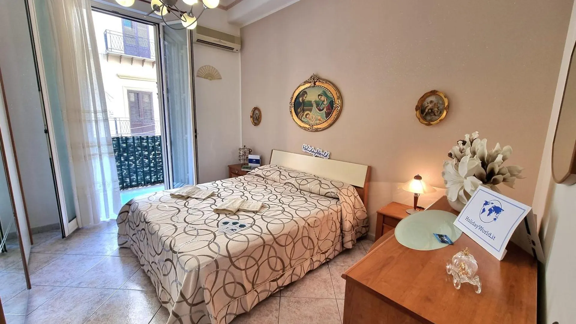 Risplendhouse By Holiday World Apartment Palermo 0*,